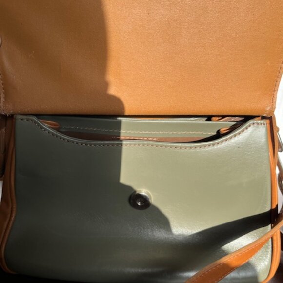 Rare Piccolo in Milano leather shoulder bag. - Picture 3 of 5